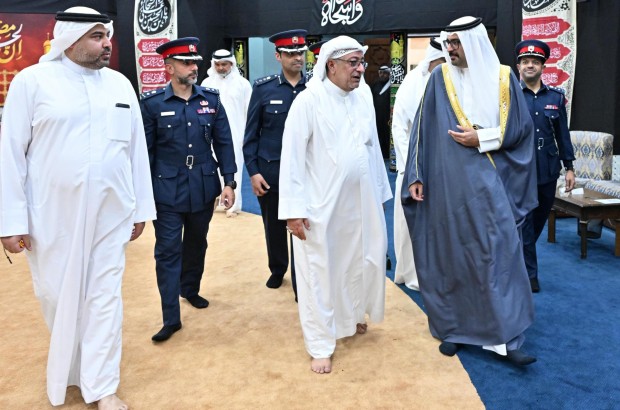 <p>Southern Governor Shaikh Khalifa bin Ali Al Khalifa visited Isa Town Ma&rsquo;atam, as part of ongoing oversight of Ashoora preparations.</p>
<p>He highlighted the Southern Governorate&rsquo;s keenness in strengthening the community partnership strategy, in implementing the instructions of Interior Minister General Shaikh Rashid bin Abdulla Al Khalifa by providing all forms of security, community support and co-operation.</p>